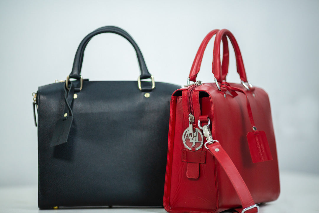 Grand Dame Black Pebbled Leather Bag
