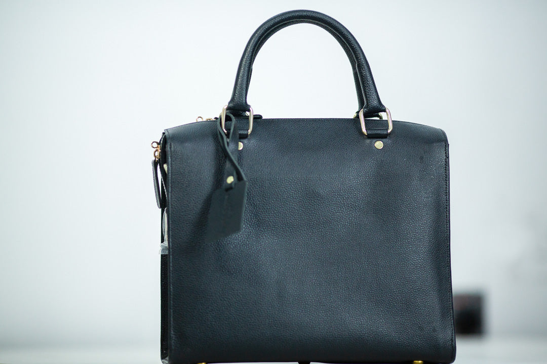 Grand Dame Black Pebbled Leather Bag